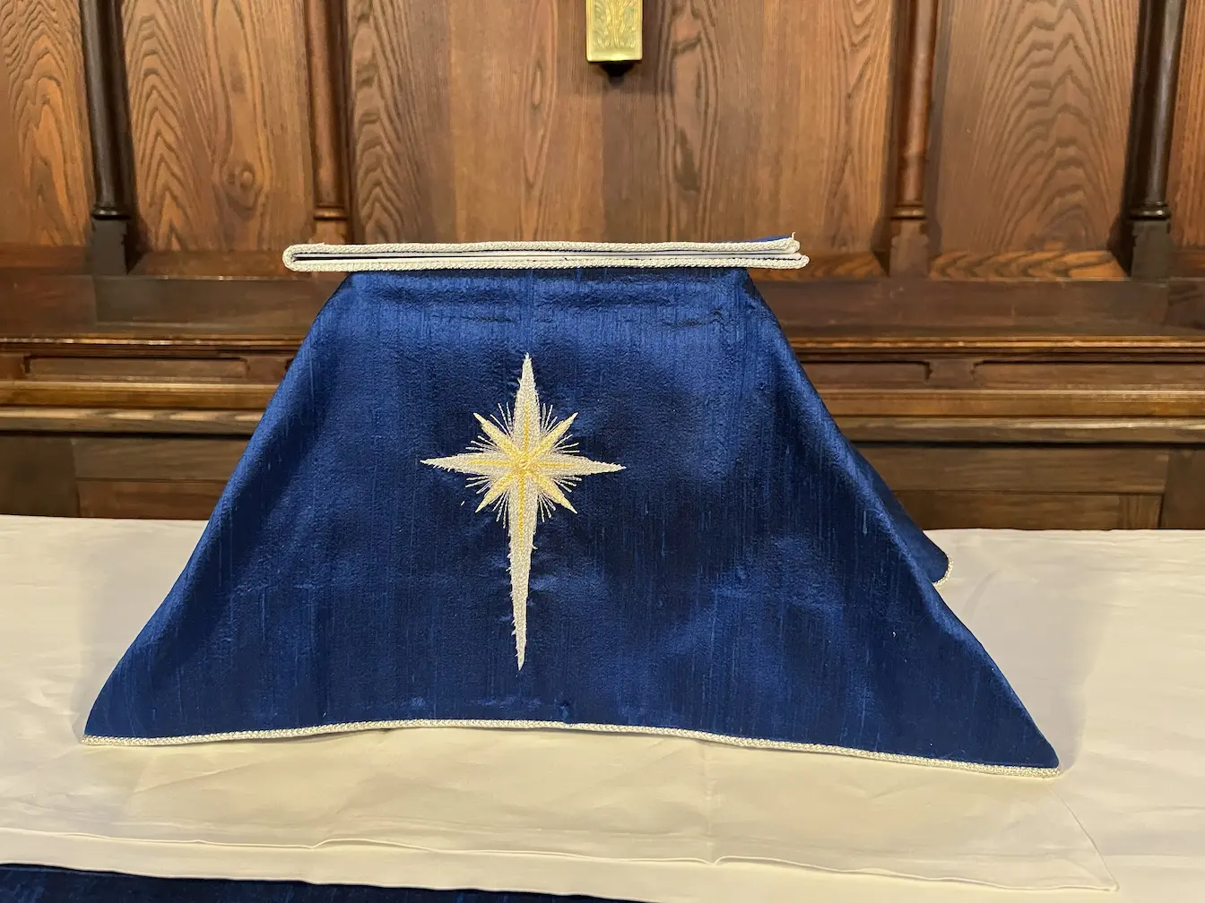 The Eucharistic veil that coordinates with the paraments and vestments at St. Paul's