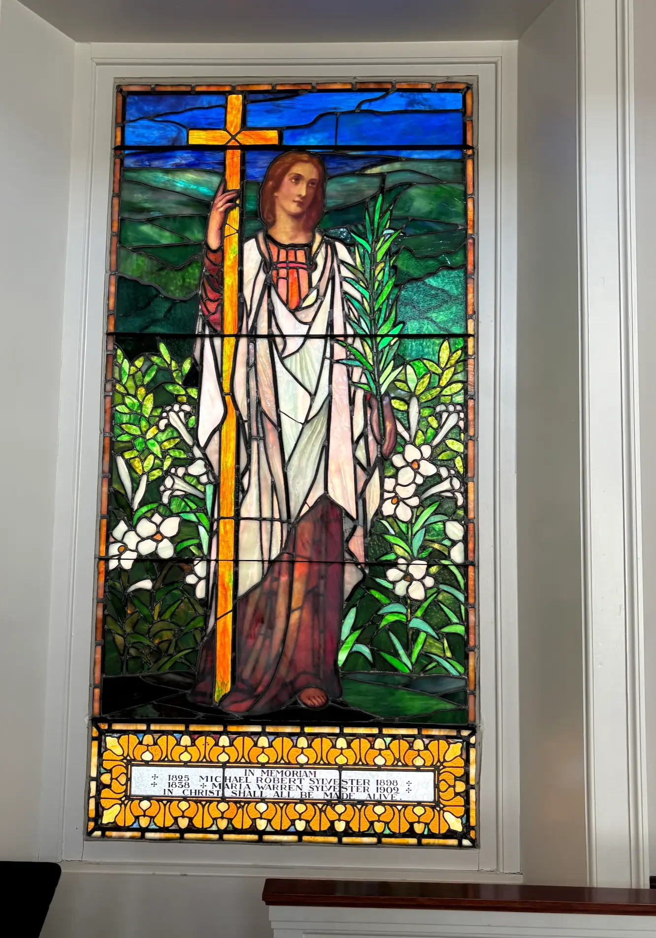 Vividly colored stained glass windows inspired the parament design for this church