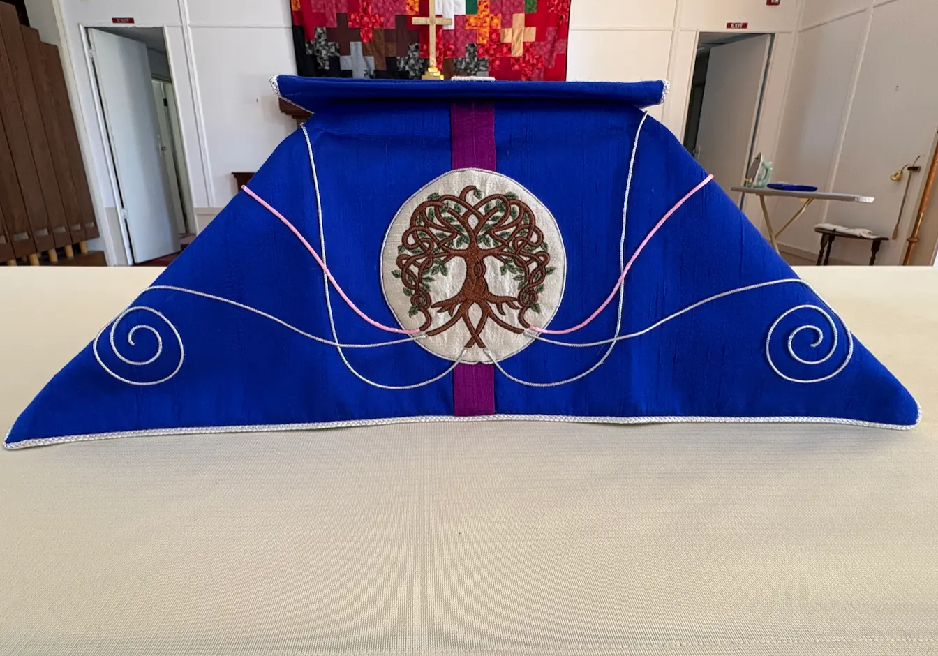Eucharistic veil with Jesse tree